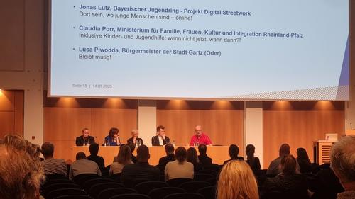 300 Veranstaltungen im Fachkongress